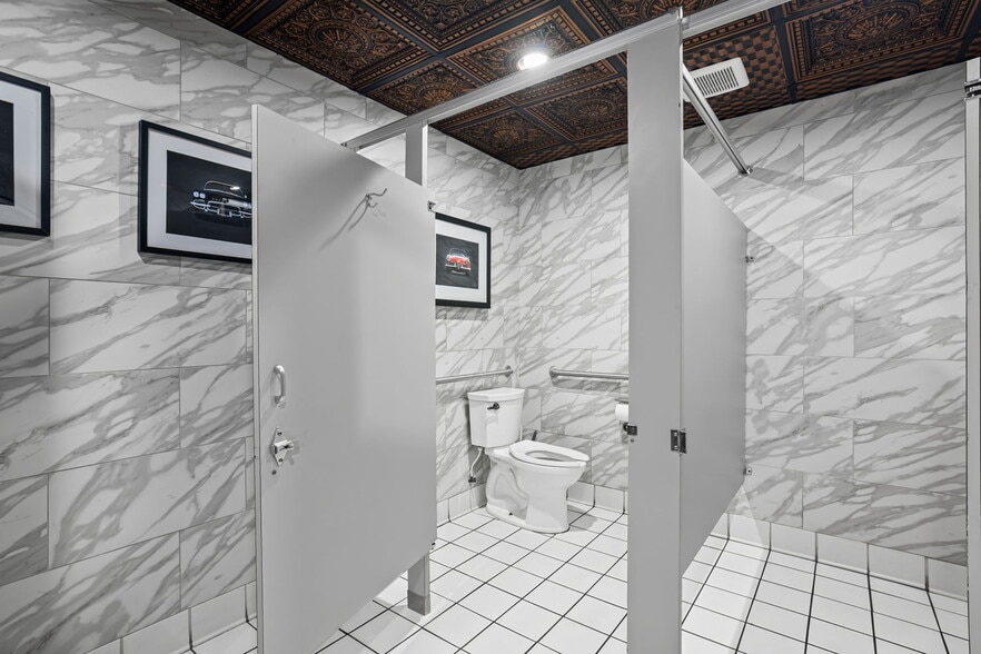 More Photos Of 91 Millard Farmer Ind Blvd, Newnan Restaurant For Sale