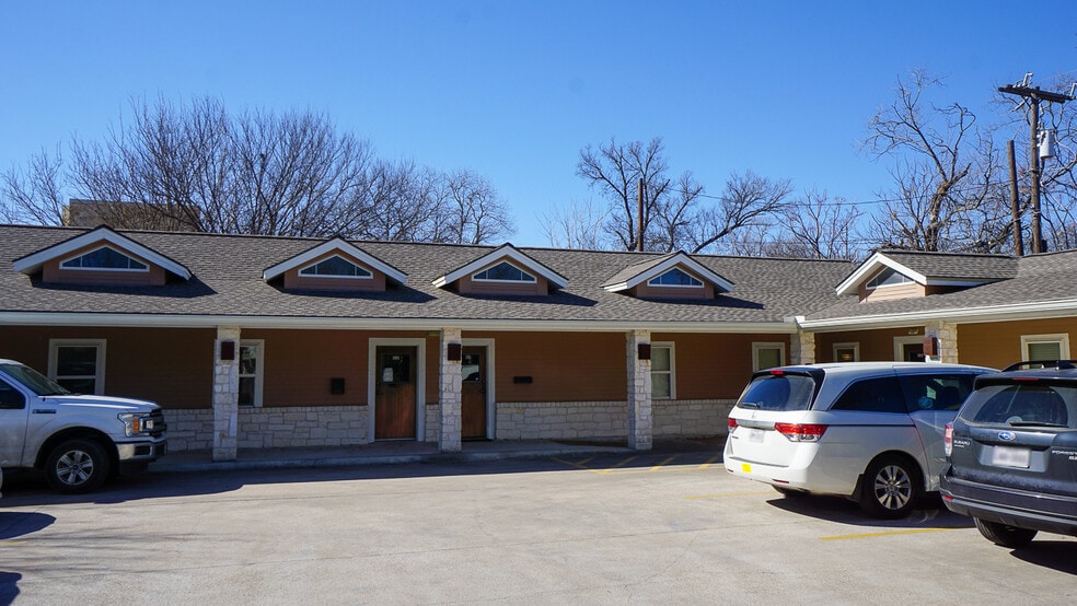More Photos Of 306 E Main St, Round Rock Office For Lease