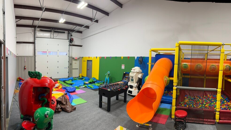 More Photos Of 3301 Malibu Dr, Jonesboro Light Distribution For Lease