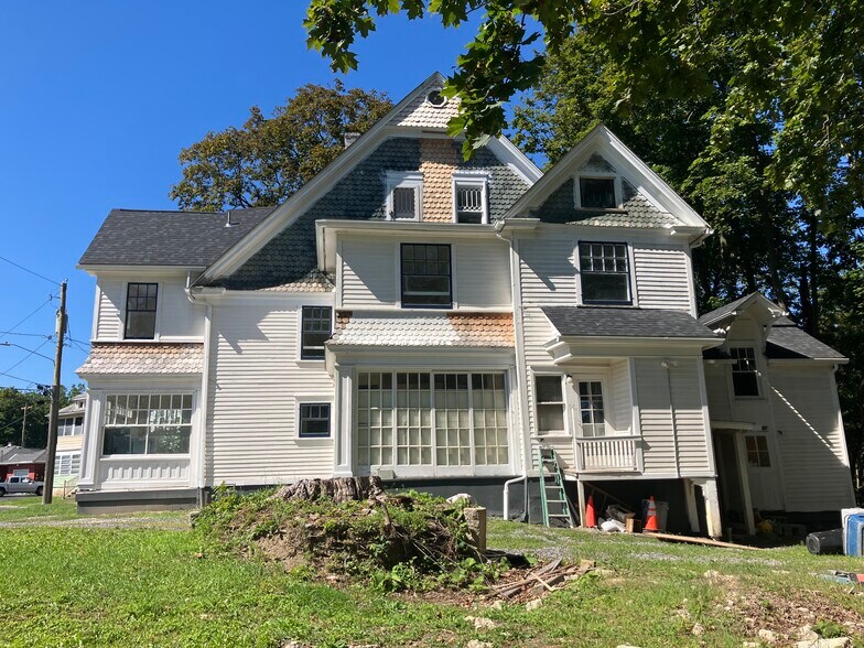 More Photos Of 54 Parkwood Blvd, Hudson Apartments For Sale