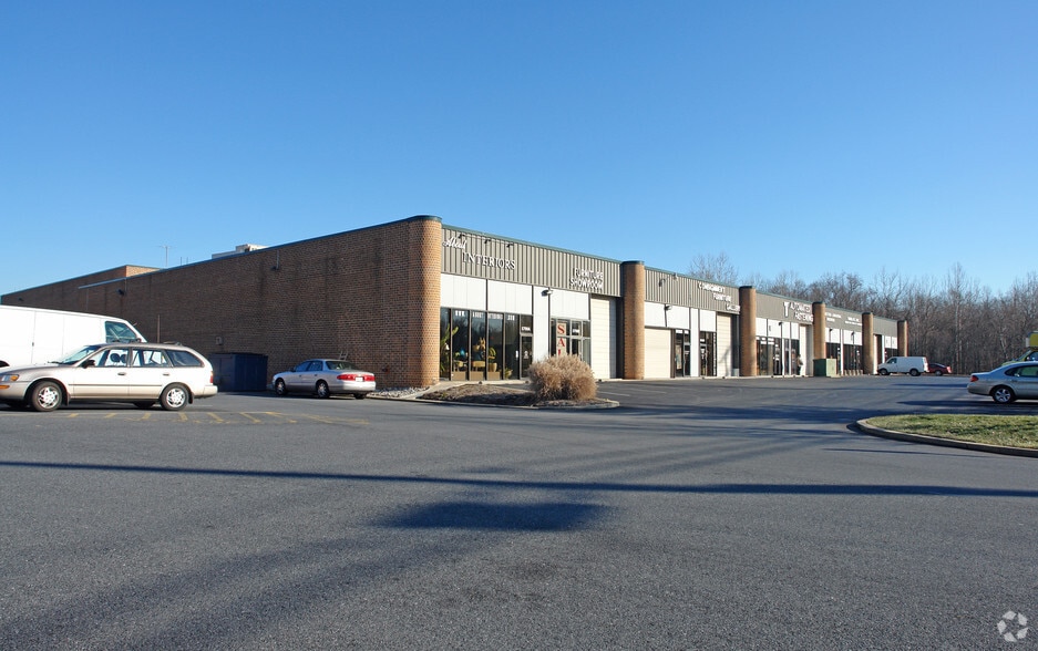 More Photos Of 5700 Sunnyside Ave, Beltsville Warehouse For Lease