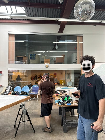 More Photos Of 1231 Flushing Ave, Brooklyn Warehouse For Lease