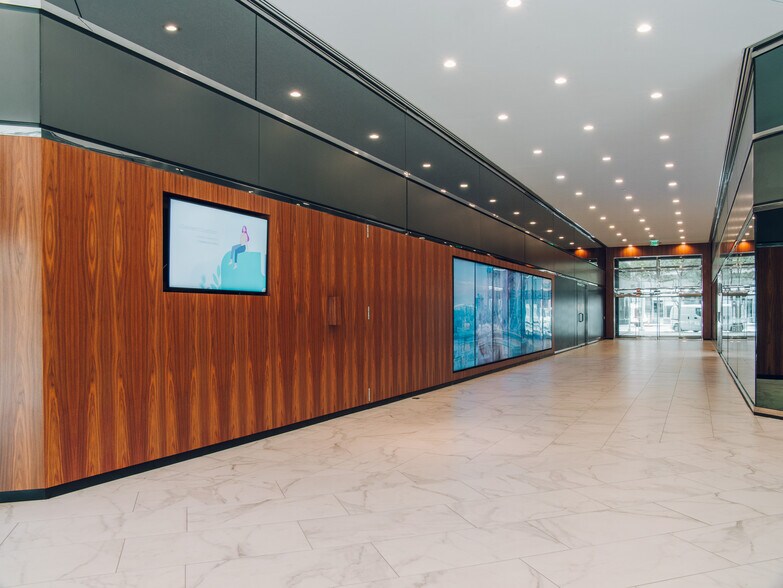 More Photos Of 101 N Robinson Ave, Oklahoma City Office For Lease