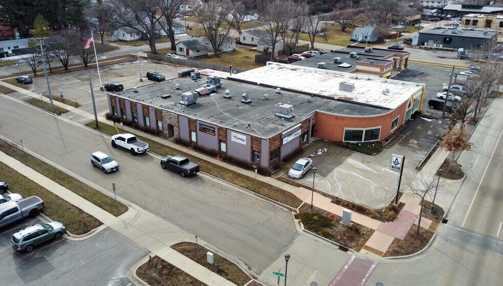 More Photos Of 2002 2nd St SW, Rochester Storefront Retail Office For Sale