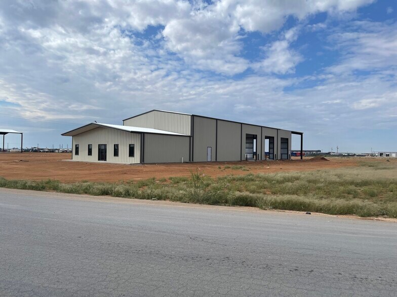 More Photos Of 3922 S County Road 1233, Midland Industrial For Lease