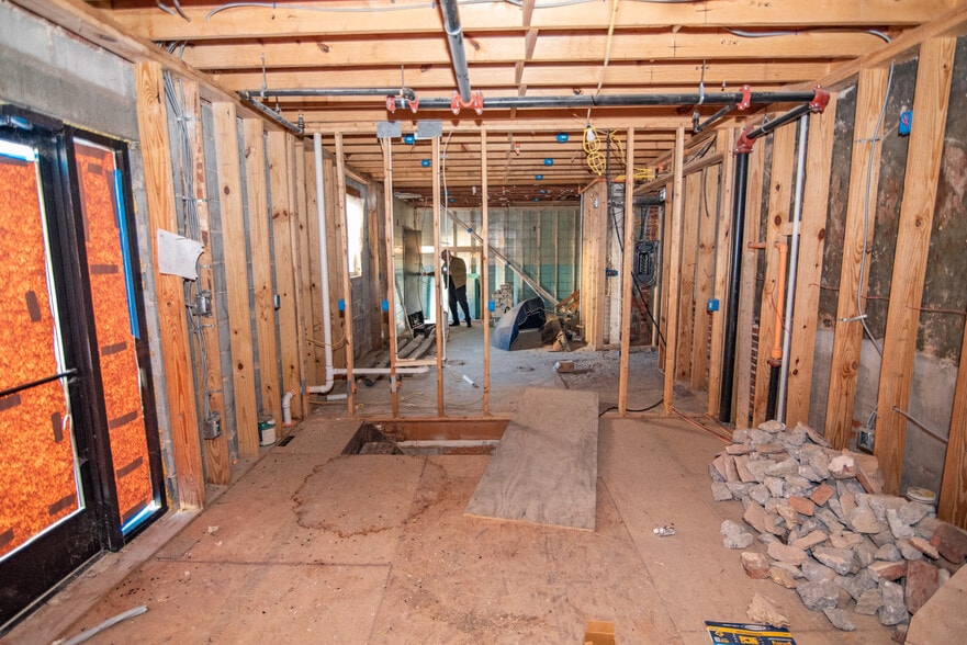 More Photos Of 223 S High St, Baltimore Restaurant For Sale