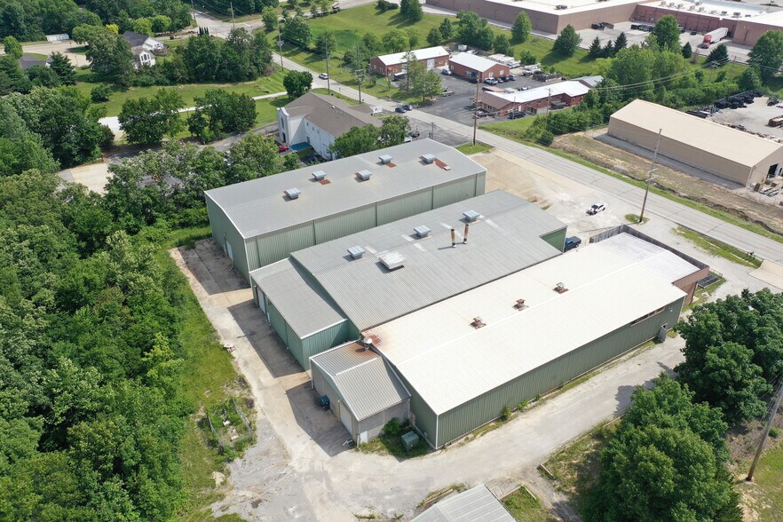 More Photos Of 55 May Rd, Wentzville Warehouse For Lease