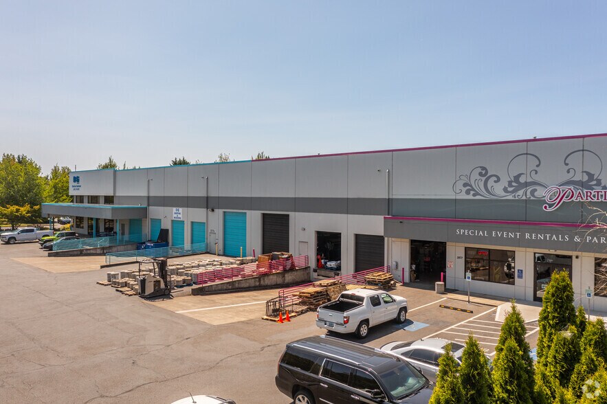 More Photos Of 2877 Chad Dr, Eugene Manufacturing For Sale