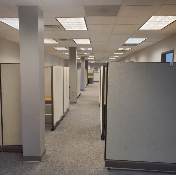 More Photos Of 355 N 21st St, Camp Hill Medical For Lease