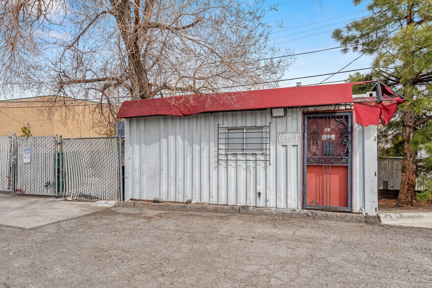 More Photos Of 235 W Moana Ln, Reno Carwash For Sale