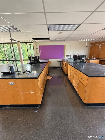 More Photos Of 51 Gabb Rd, Bloomfield Schools For Sale