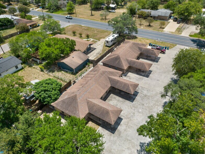 More Photos Of 1118 W Goodwin St, Pleasanton Multifamily For Sale