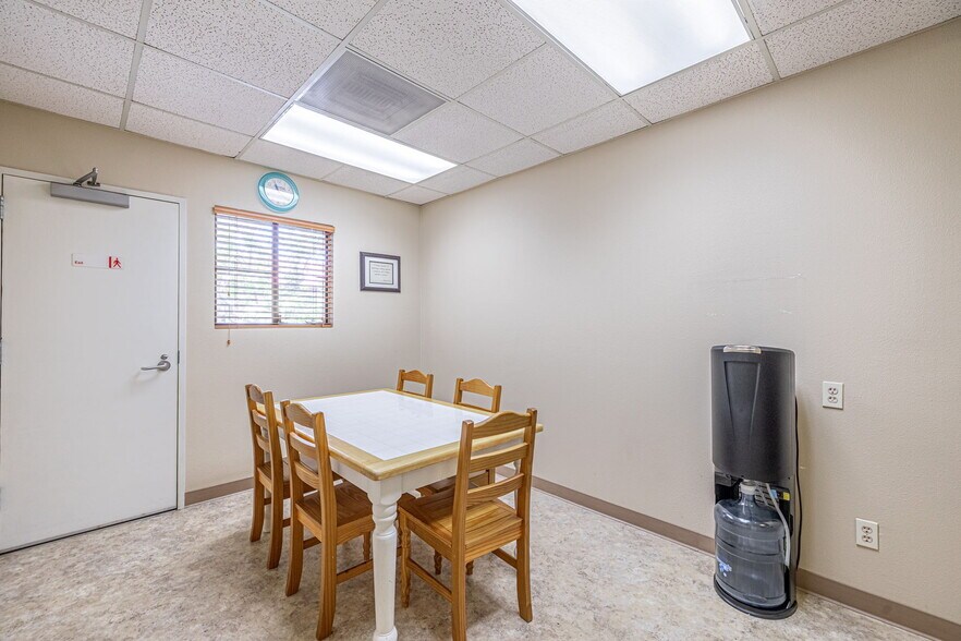 More Photos Of 44725 10th St W, Lancaster Medical For Sale