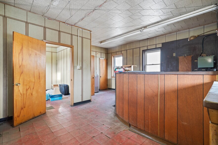 More Photos Of 221 E Market St, Clearfield Office Residential For Sale