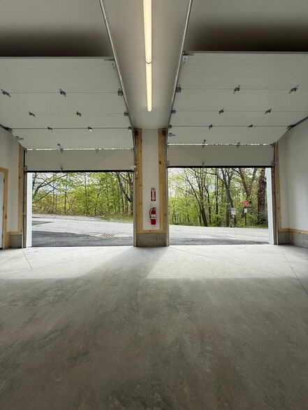 More Photos Of 9 Hutchins St, Auburn Light Distribution For Sale