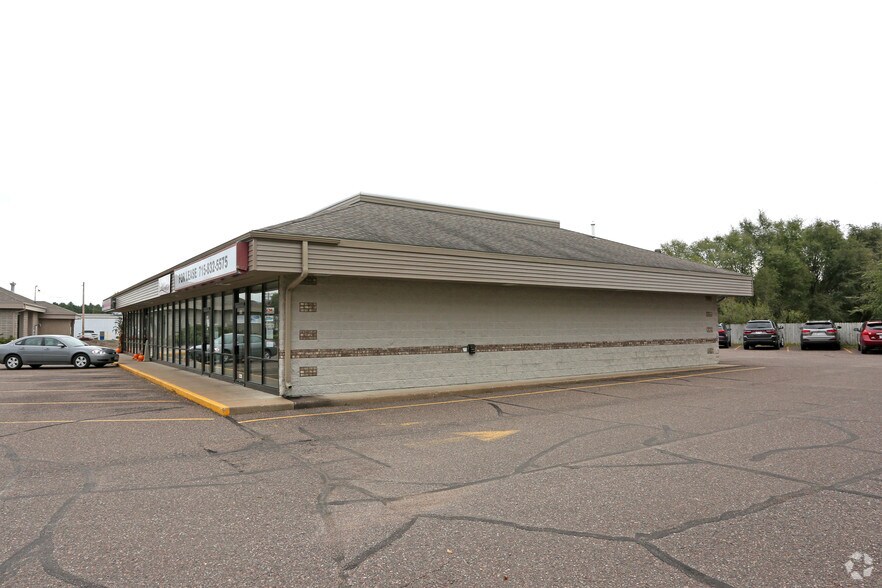 More Photos Of 697 E Main St, Mondovi Storefront For Lease