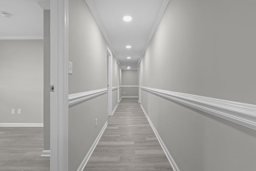 More Photos Of 9725 Lookout Pl, Gaithersburg Healthcare For Sale