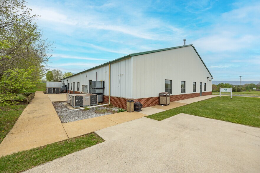 More Photos Of 1265 Goodrich Rd, Stanley Specialty For Sale