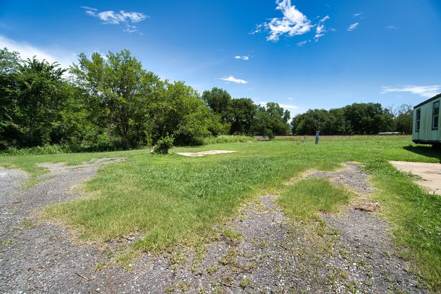 More Photos Of 400 S Front St, Noble Manufactured Housing Mobile Home Park For Sale