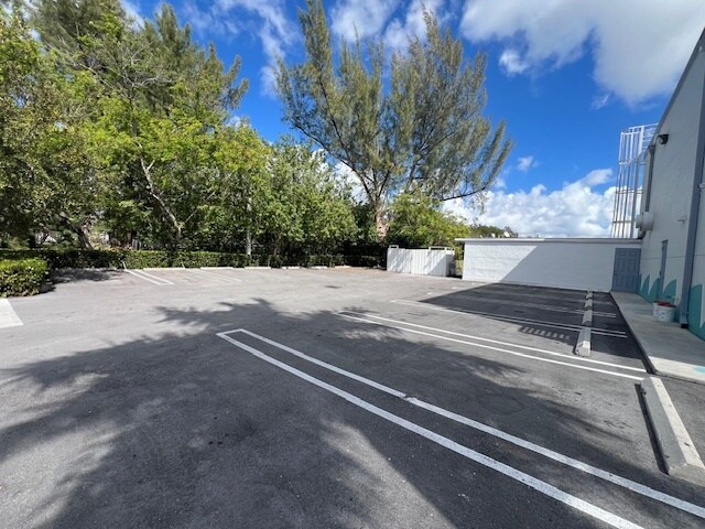 More Photos Of 1955 NW 108th Ave, Miami Freestanding For Sale