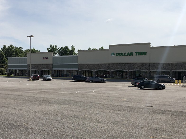 More Photos Of 9105 Hickory Flat Hwy, Woodstock Unknown For Lease