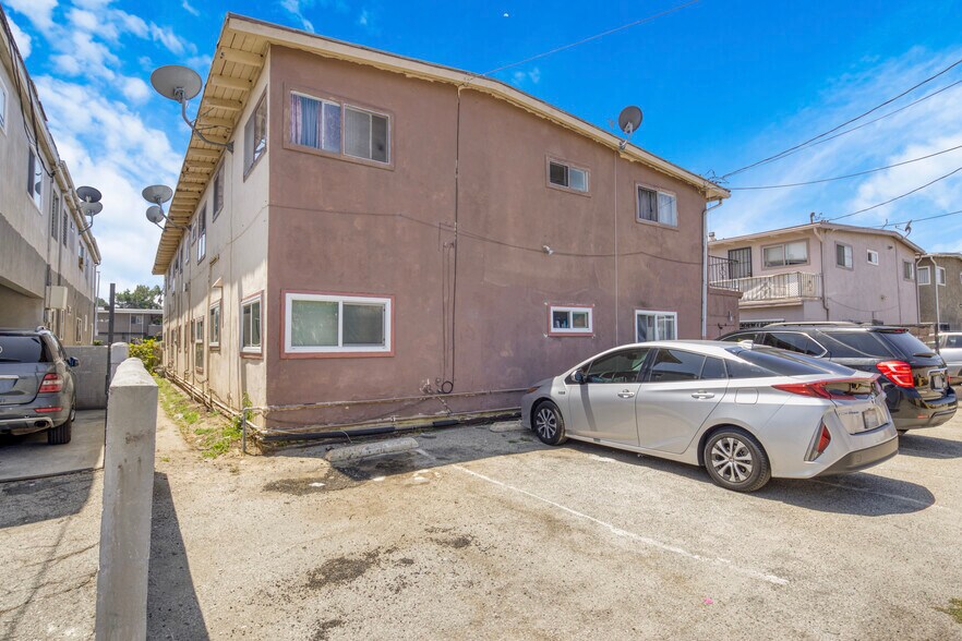 More Photos Of 1625 Lomita Blvd, Harbor City Apartments For Sale