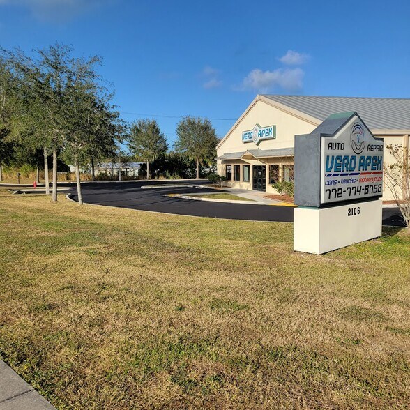 More Photos Of 2106 S US Highway 1, Vero Beach Freestanding For Sale