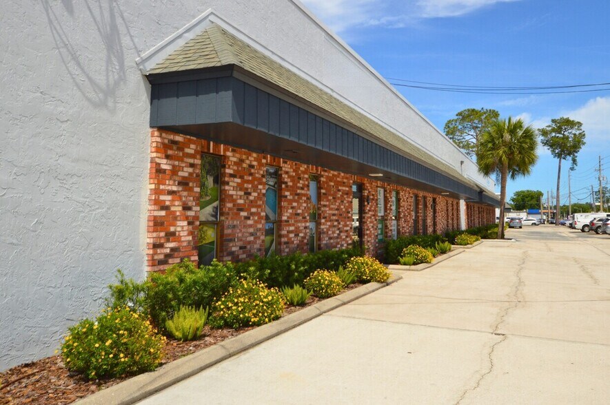 More Photos Of 4949 Sunbeam Rd, Jacksonville Unknown For Lease