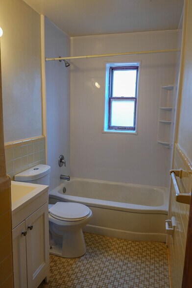 More Photos Of 6957 Chippewa St, Saint Louis Multifamily For Sale