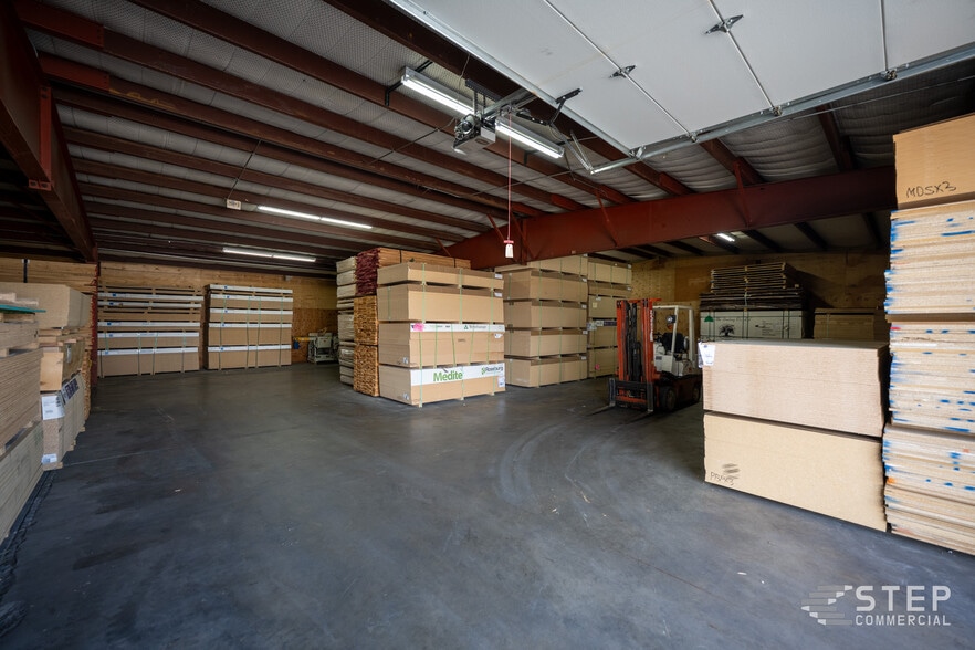 More Photos Of 425 15th St, Greeley Showroom For Sale