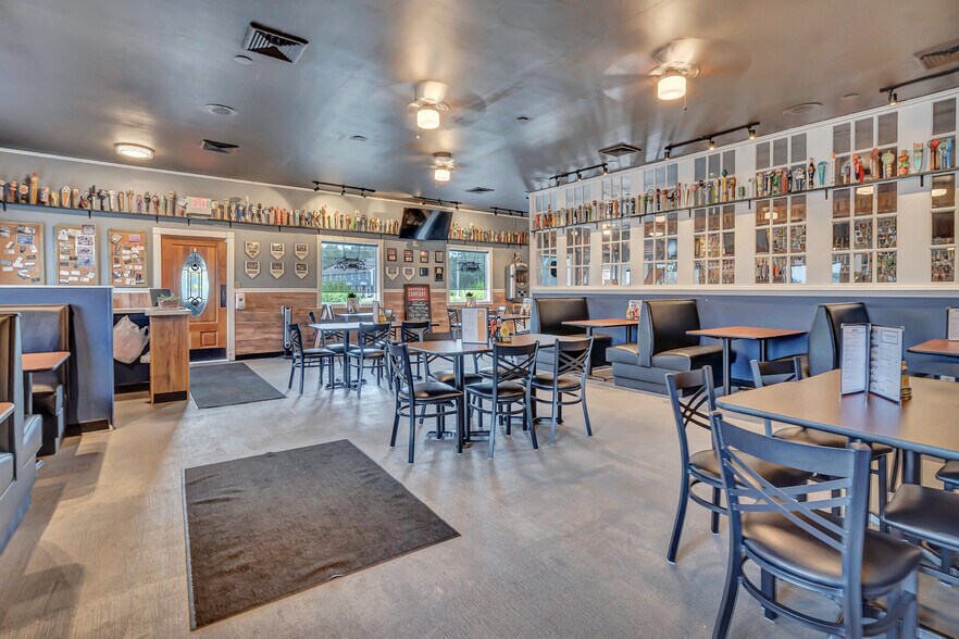 More Photos Of 50-54 Main St, Hebron Restaurant For Lease
