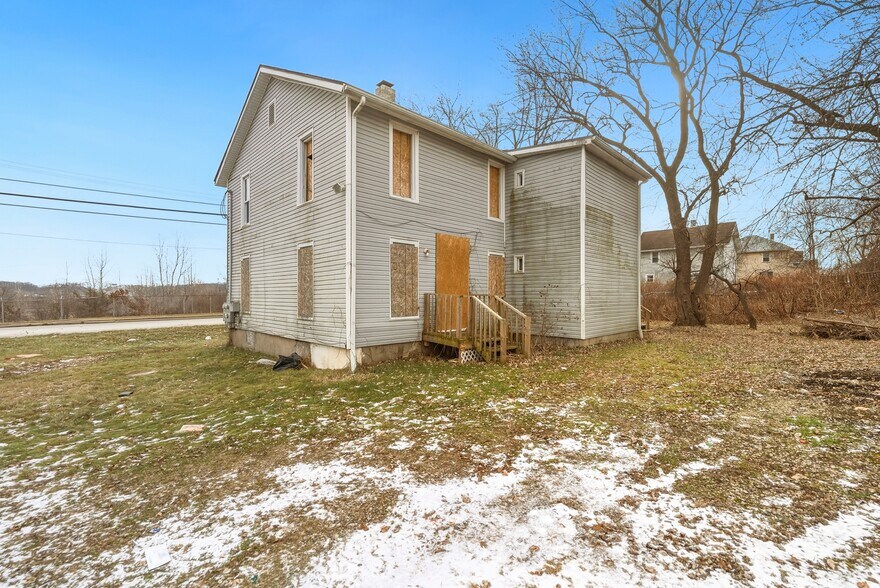 More Photos Of 763 Bowman St, Mansfield Multifamily For Sale