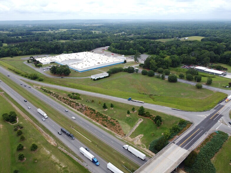 More Photos Of 1641 Thompson Rd, Hartselle Manufacturing For Sale