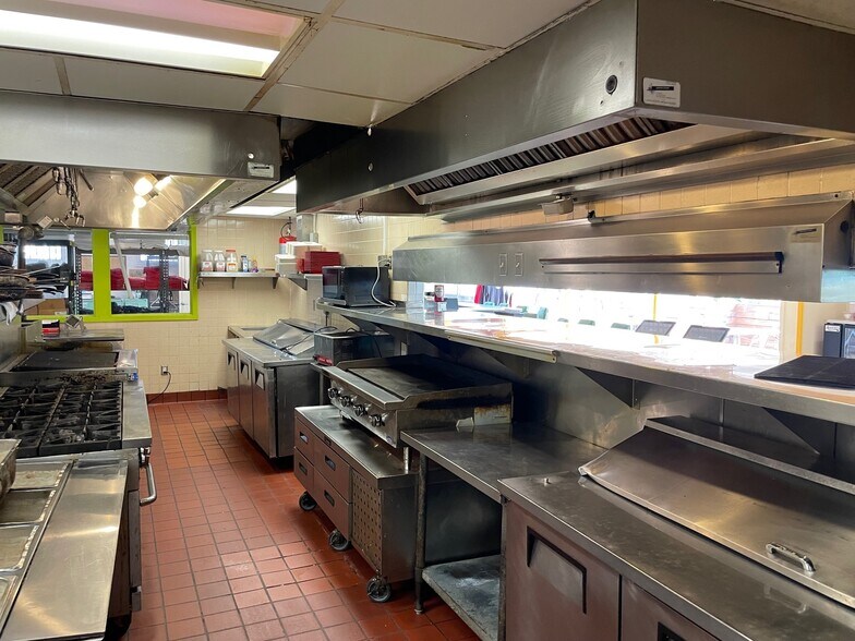 More Photos Of 1575 Calle Joaquin, San Luis Obispo Restaurant For Sale