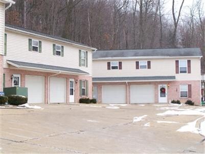 More Photos Of 547 Ridge Ave NE, New Philadelphia Apartments For Sale