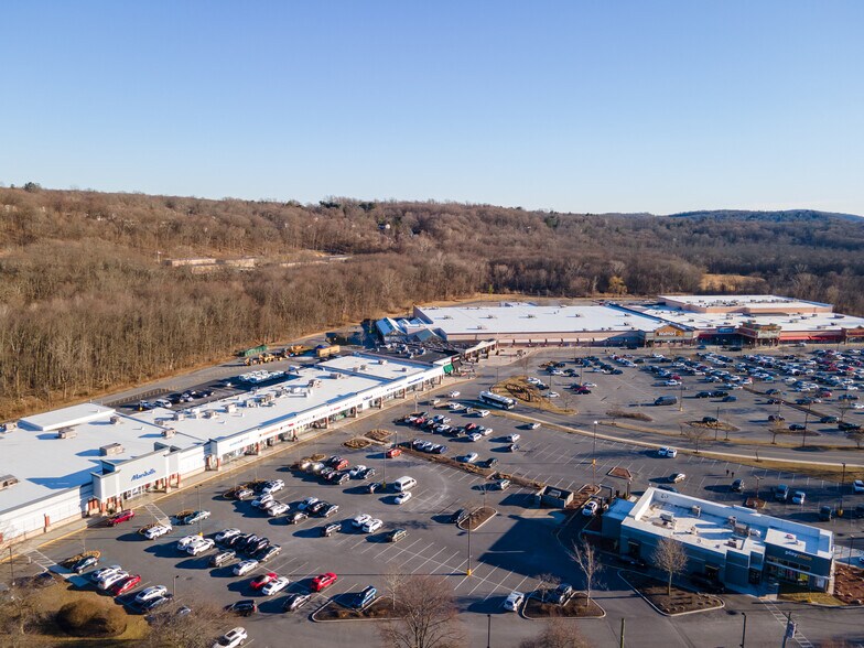 More Photos Of 5 Baker St, Mohegan Lake Apartments For Sale