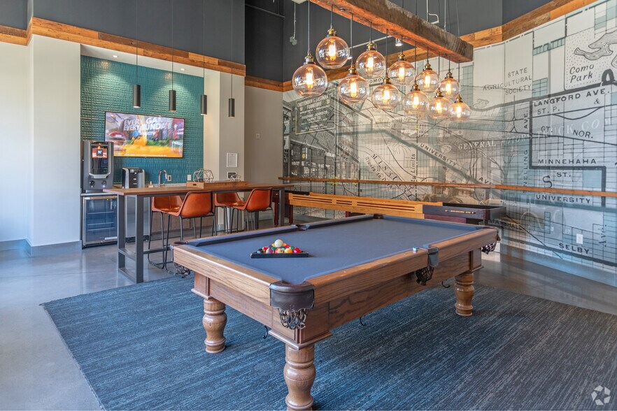 More Photos Of 2410 University Ave W, Saint Paul Apartments For Lease