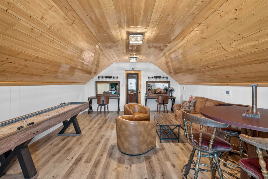 More Photos Of 1558 N 600 Rd, Baldwin City Specialty For Sale