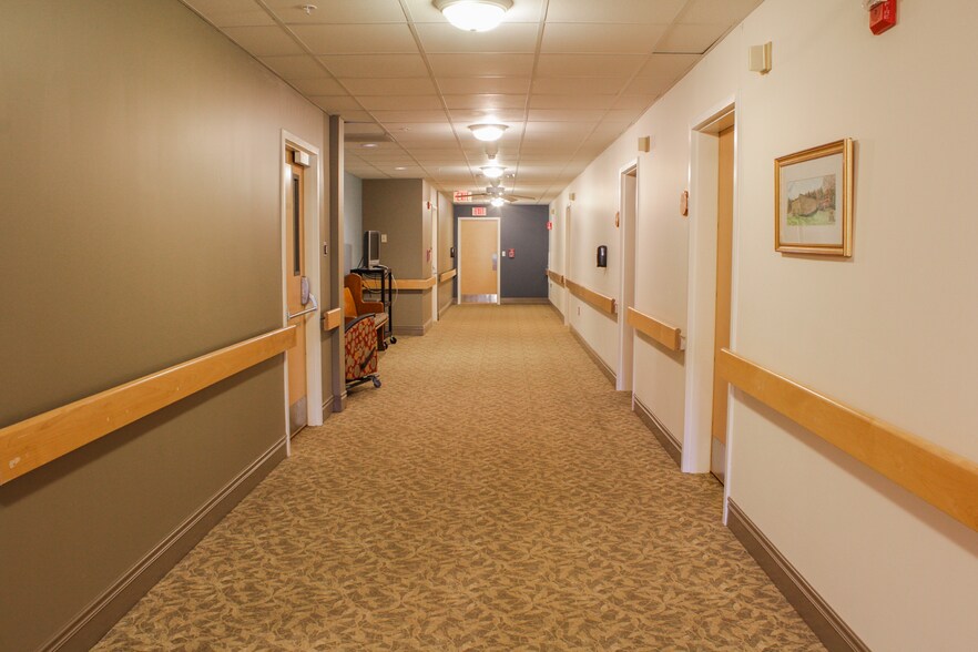 More Photos Of 166 Whiskeag Rd, Bath Specialty For Sale