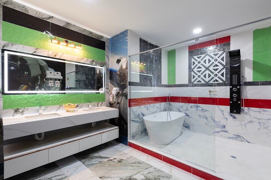 More Photos Of 1015 Fantasy Dr, Davenport Specialty For Sale