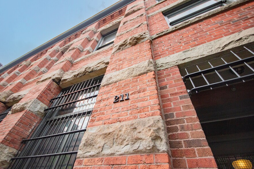 More Photos Of 211 Columbia St, Vancouver Office For Sale