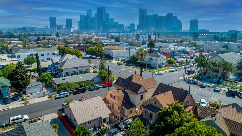 More Photos Of 1703 Toberman St, Los Angeles Apartments For Sale