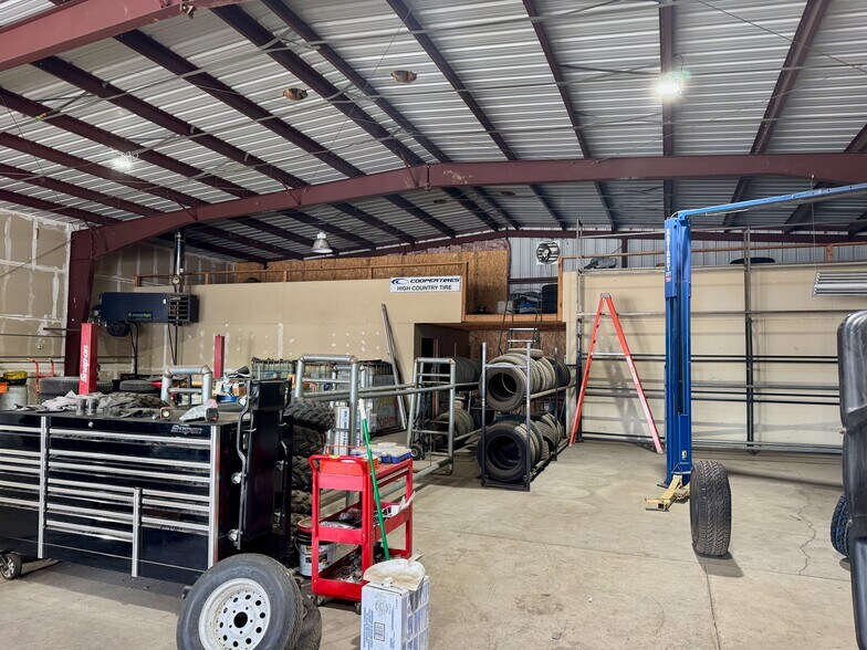 More Photos Of 1225 Adams St, Klamath Falls Warehouse For Sale