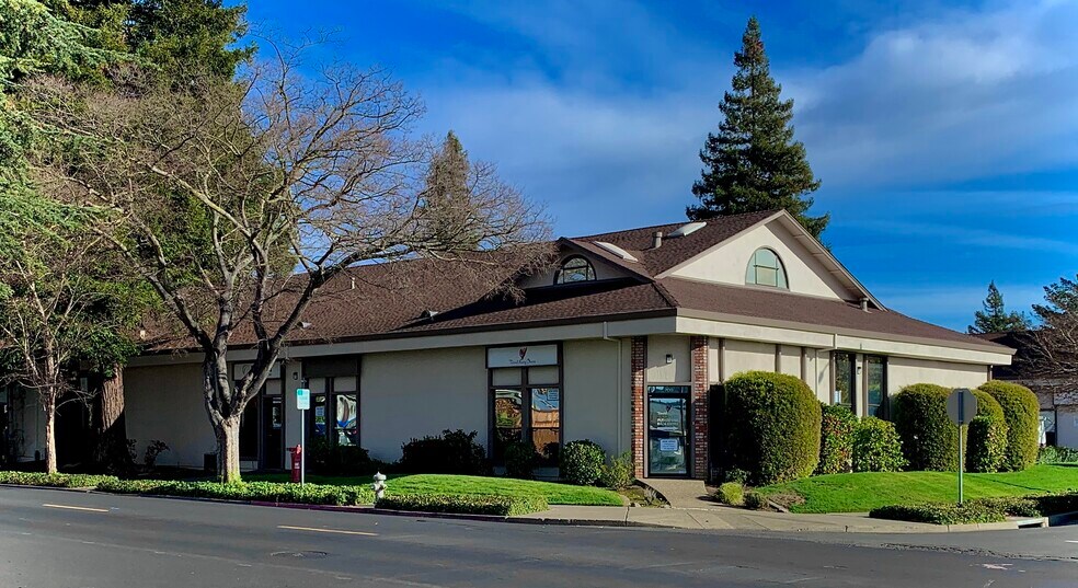 More Photos Of 700-798 California Blvd, Napa Research And Development For Lease