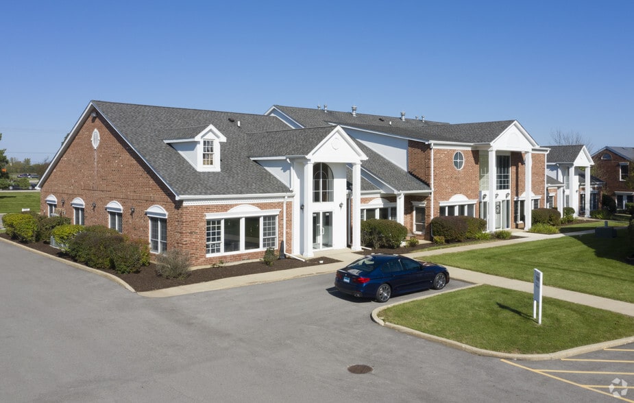 Primary Photo Of 33 W Higgins Rd, South Barrington Office For Lease