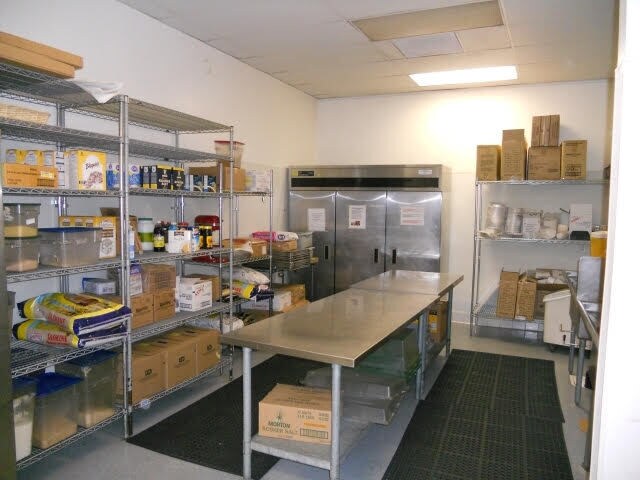 More Photos Of 5200 W Washington Blvd, Los Angeles Flex For Lease