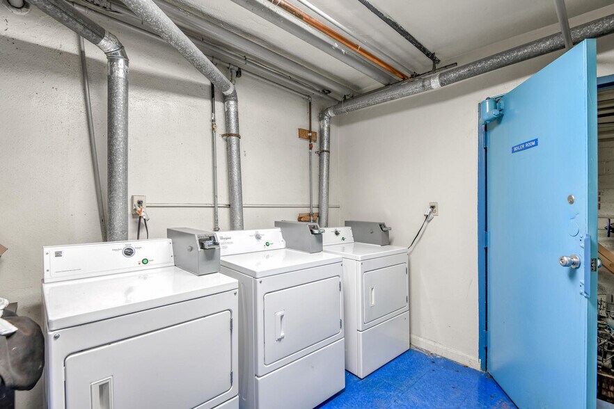 More Photos Of 3901 53rd St, Bladensburg Apartments For Sale