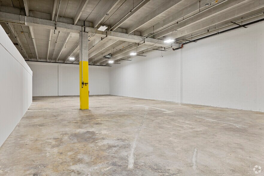 More Photos Of 7212-7282 NW 33rd St, Miami Unknown For Lease