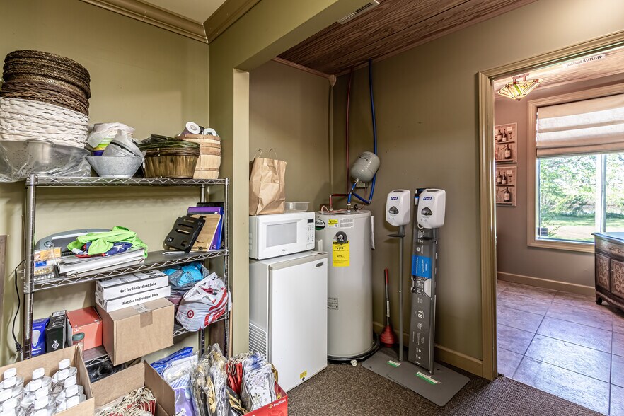 More Photos Of 1 N Marine Blvd, Jacksonville Storefront Retail Office For Sale