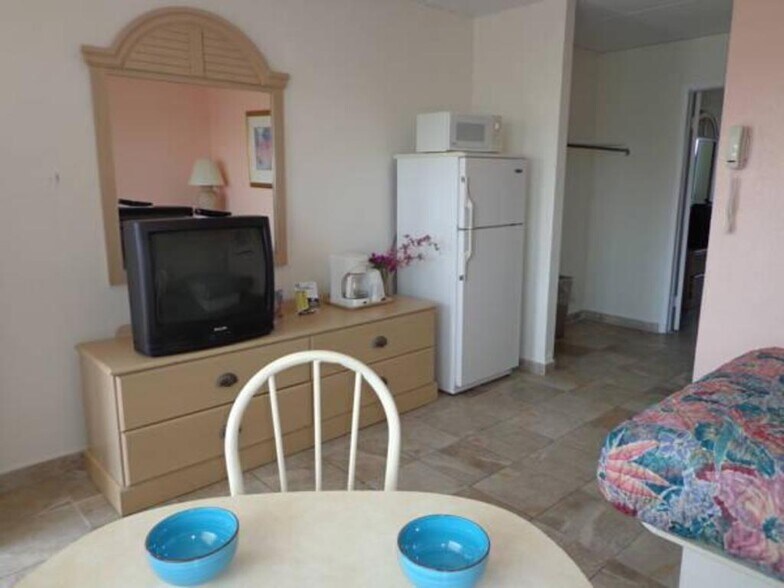 More Photos Of 3200 Atlantic Ave, Wildwood Hotel For Sale